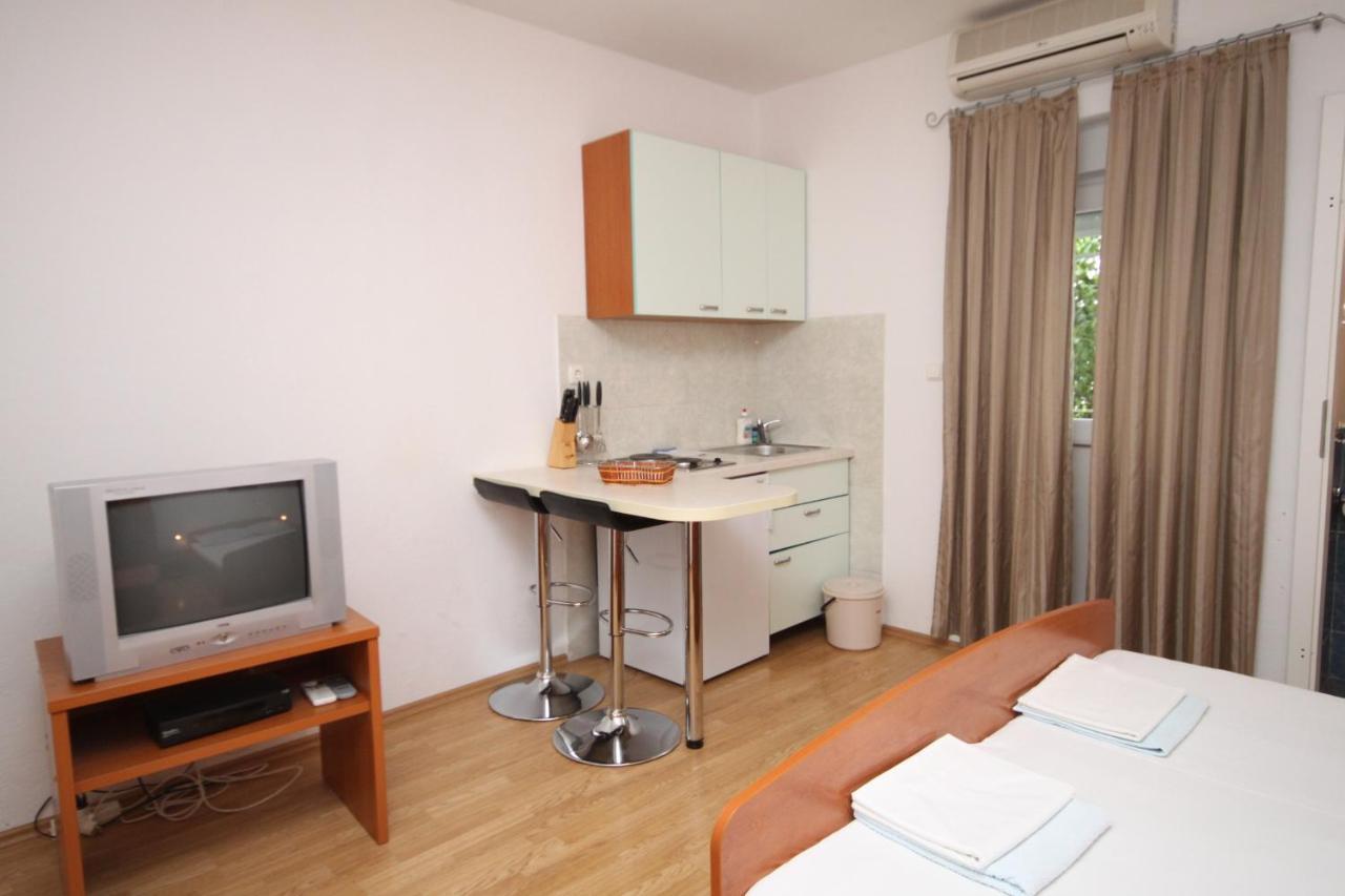 Apartments With A Parking Space Makarska - 6696 Exterior foto